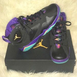 LOLA BUNNY 7s